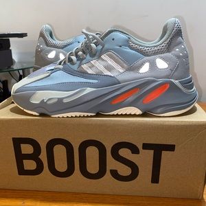 Yeezy Boost 700 “ Inertia “ Size 10.5